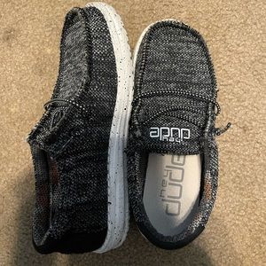 Hey dude shoes size k12 boys